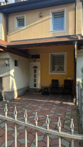 Pejton apartment house